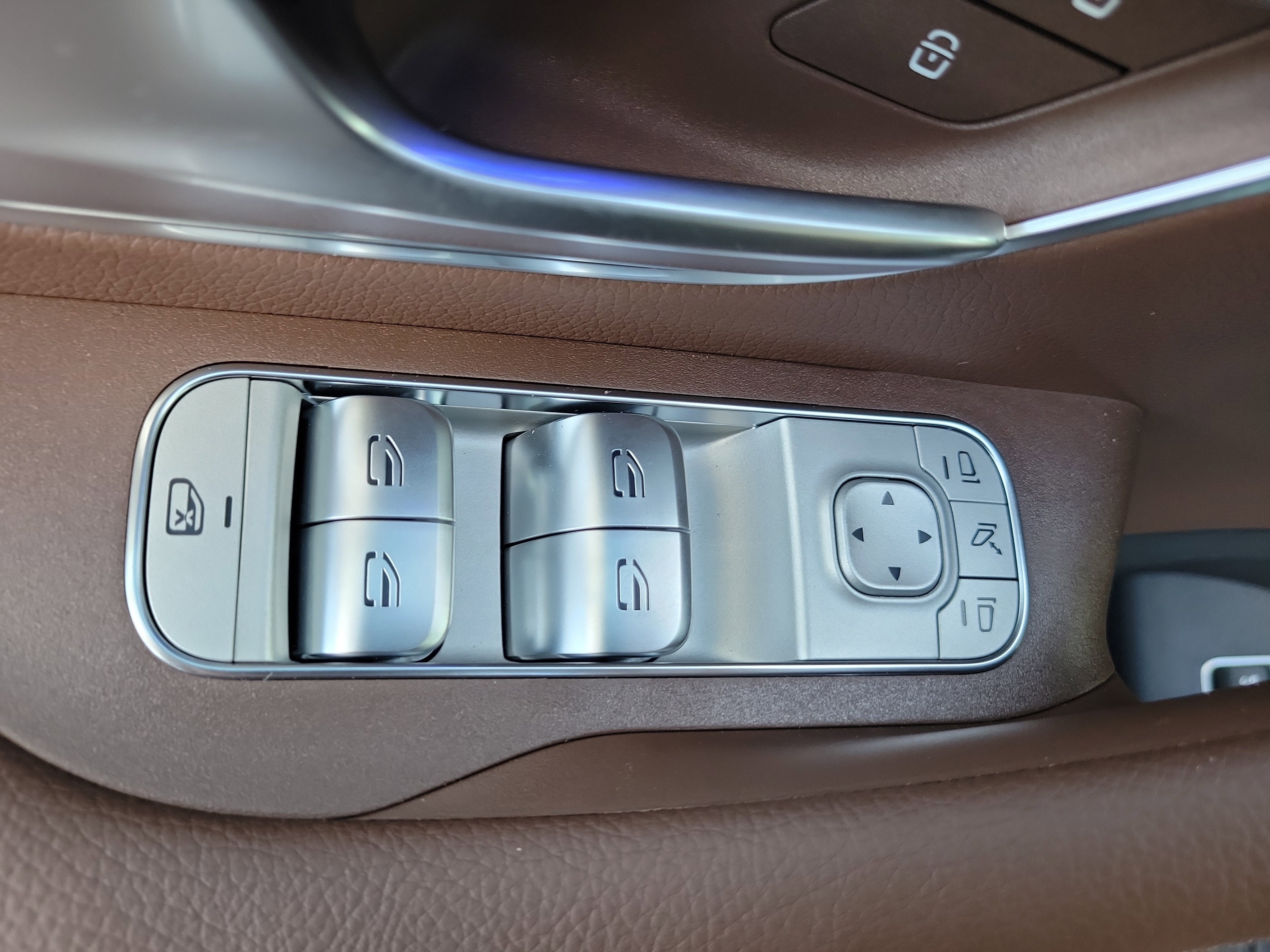 New 2026 MANUFAKTUR Ireland Mid Green Metallic Mercedes-Benz GLS 450 image 55
