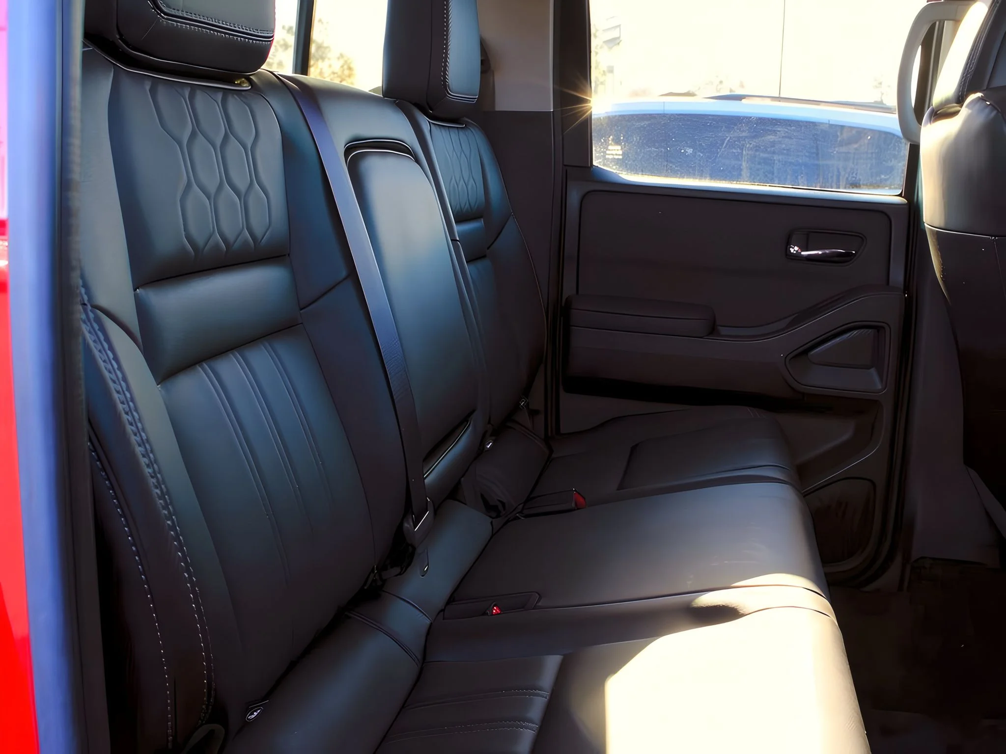 2024 Nissan Frontier SL - Photo 27