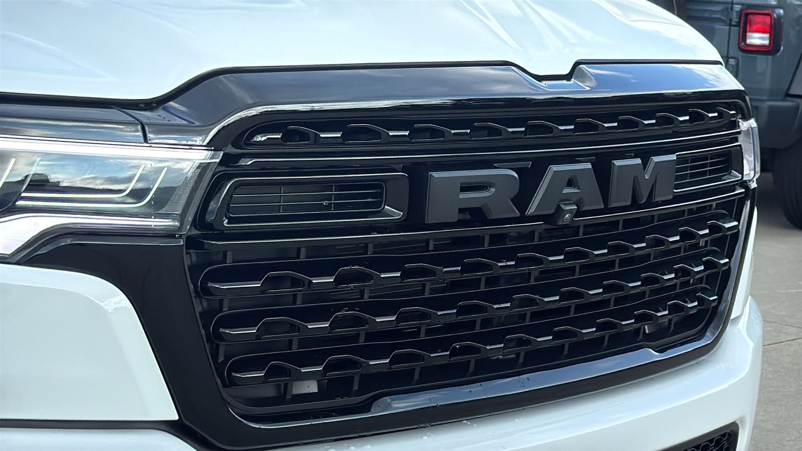 New 2026 Bright White Clear-Coat Exterior Paint RAM Limited image 3