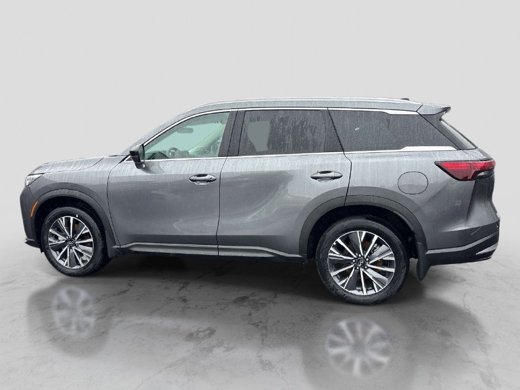 New 2027 Gray INFINITI LUXE image 2