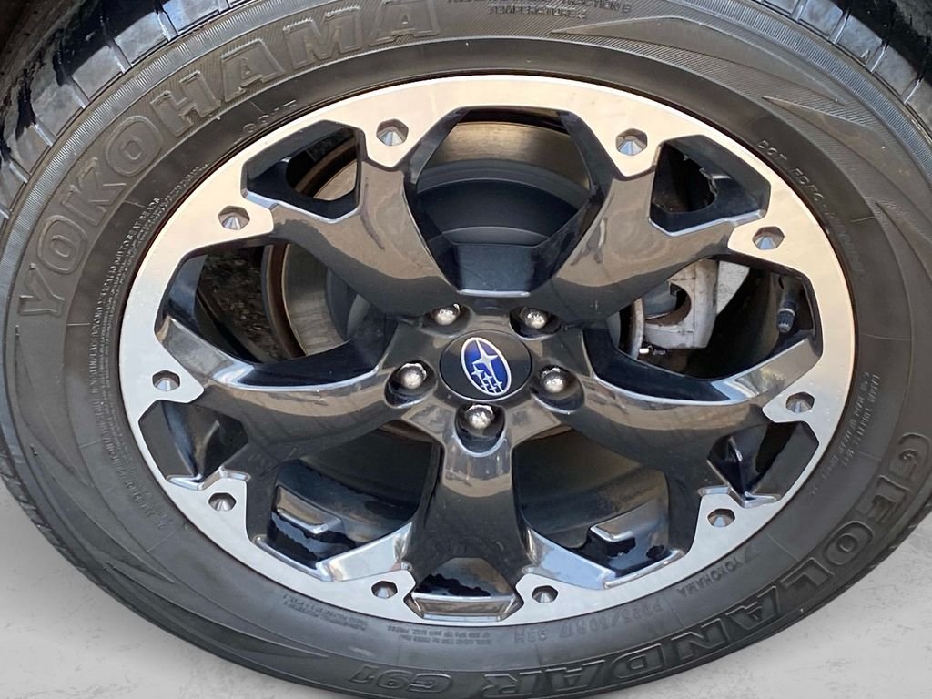 Used 2021 Gray Subaru Base image 30