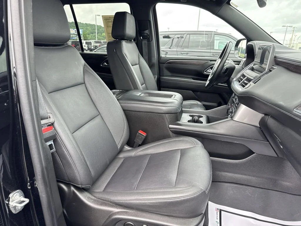 Used 2023 Black Chevrolet LT image 25