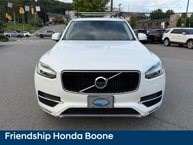 Used 2019 White Volvo T6 Momentum image 2