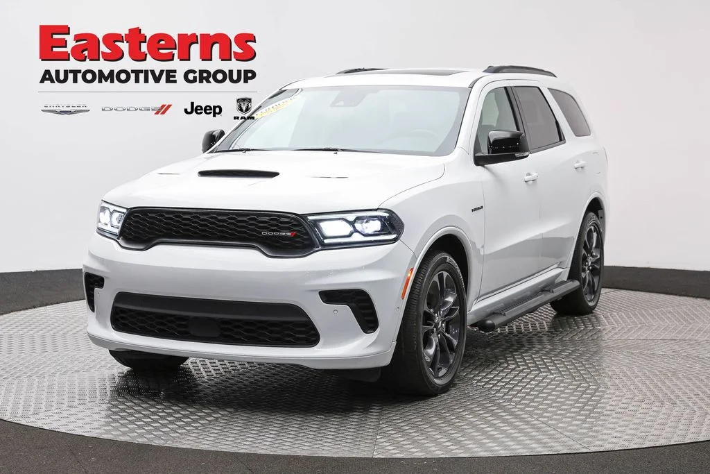 Used 2024 White Dodge R/T Premium image 1