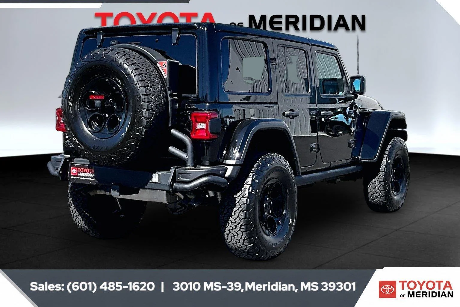 Used 2023 Black Clearcoat Jeep Rubicon 392 image 11