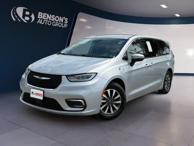 2023 Chrysler Pacifica Hybrid Touring L
