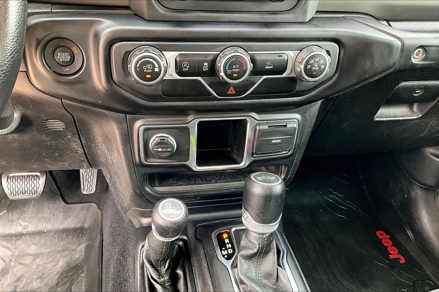 Used 2021 Sting-Gray Clearcoat Jeep Unlimited Willys Sport image 30