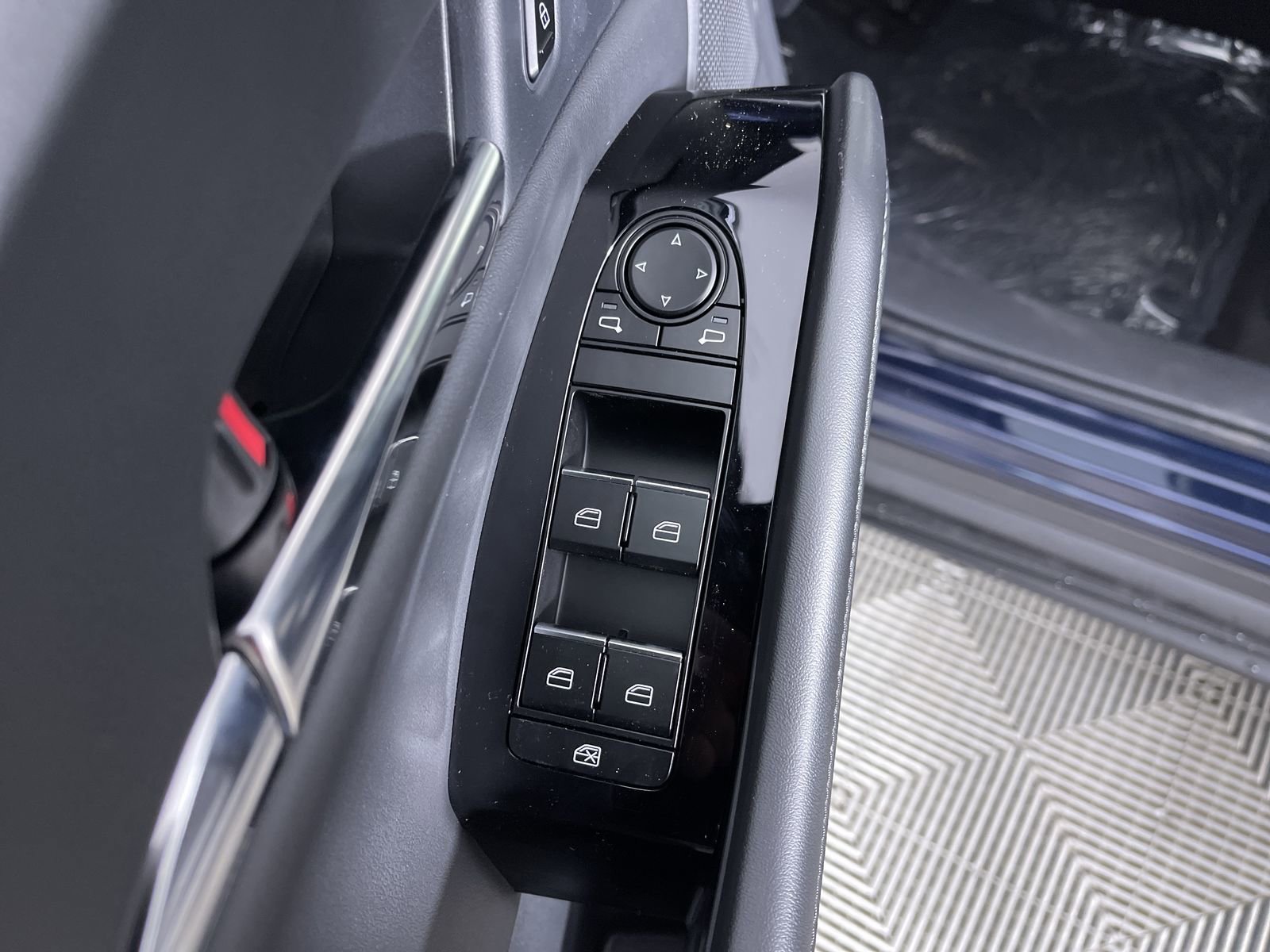 2025 Mazda CX-30 Preferred - Photo 14