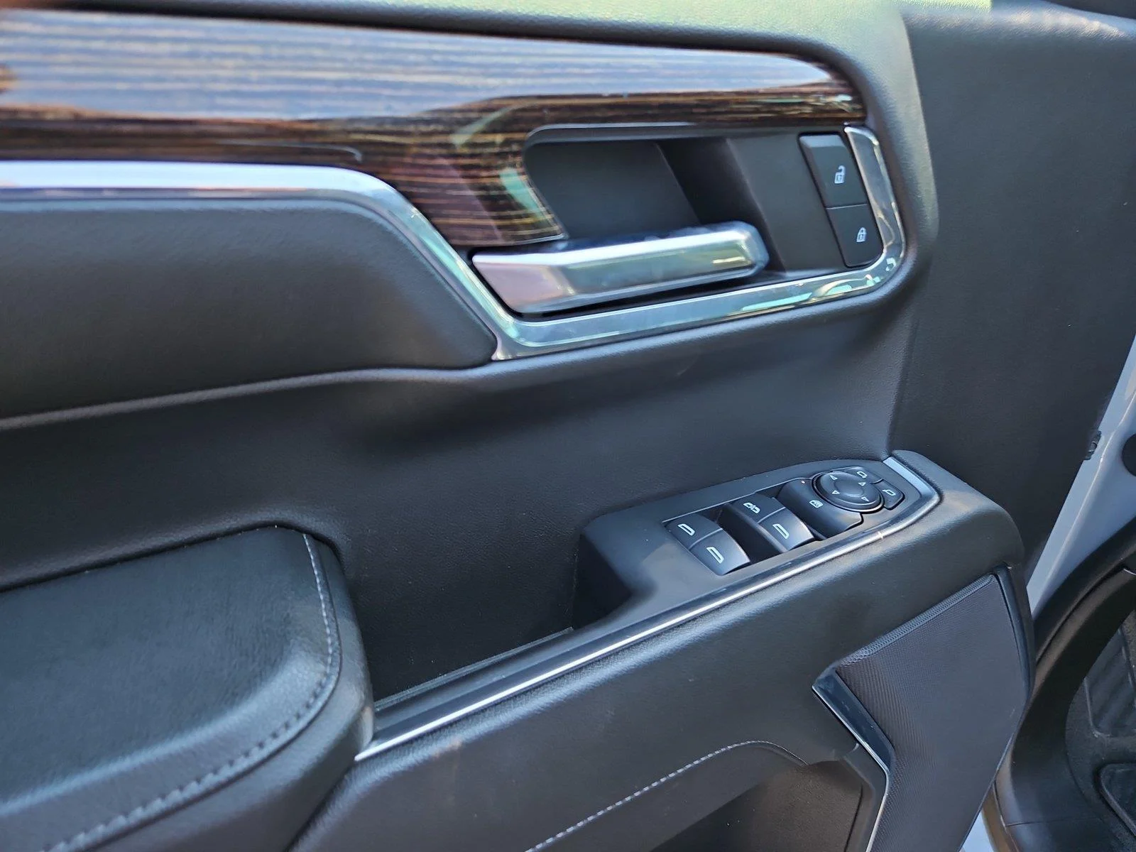 Used 2024 Thunderstorm Gray GMC Elevation image 19