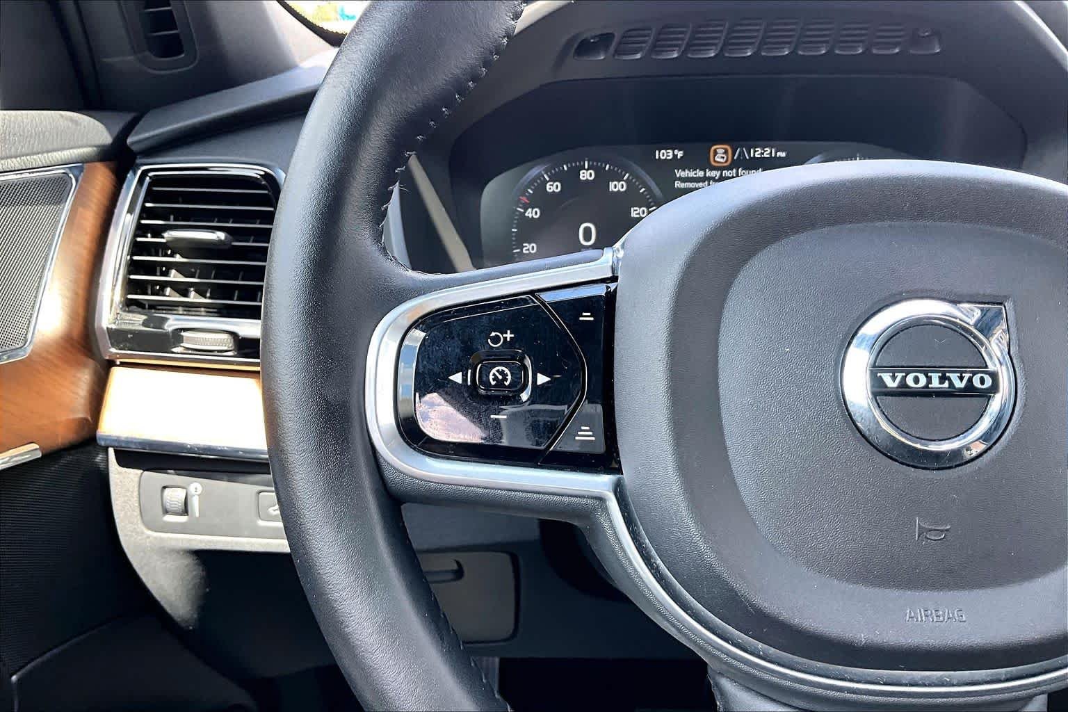 Used 2018 Maple Brown Metallic Volvo Inscription image 24