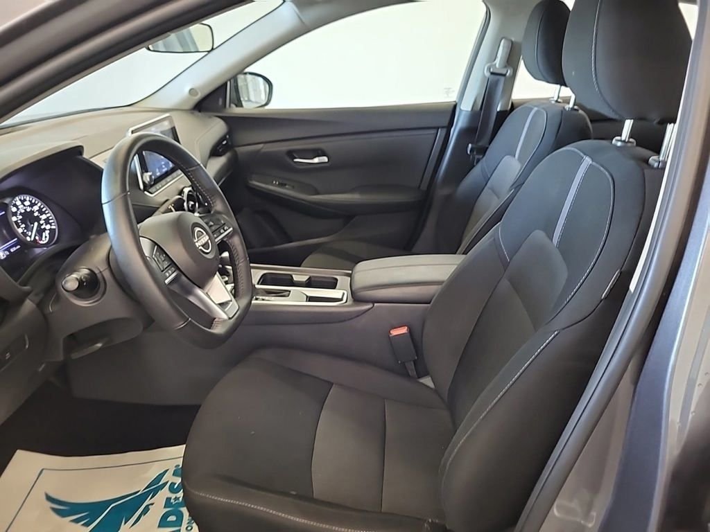 Used 2025 Gray Nissan SV image 7
