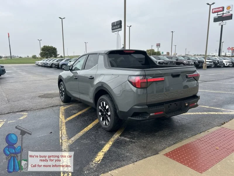Used 2026 Hampton Gray Hyundai SE image 3