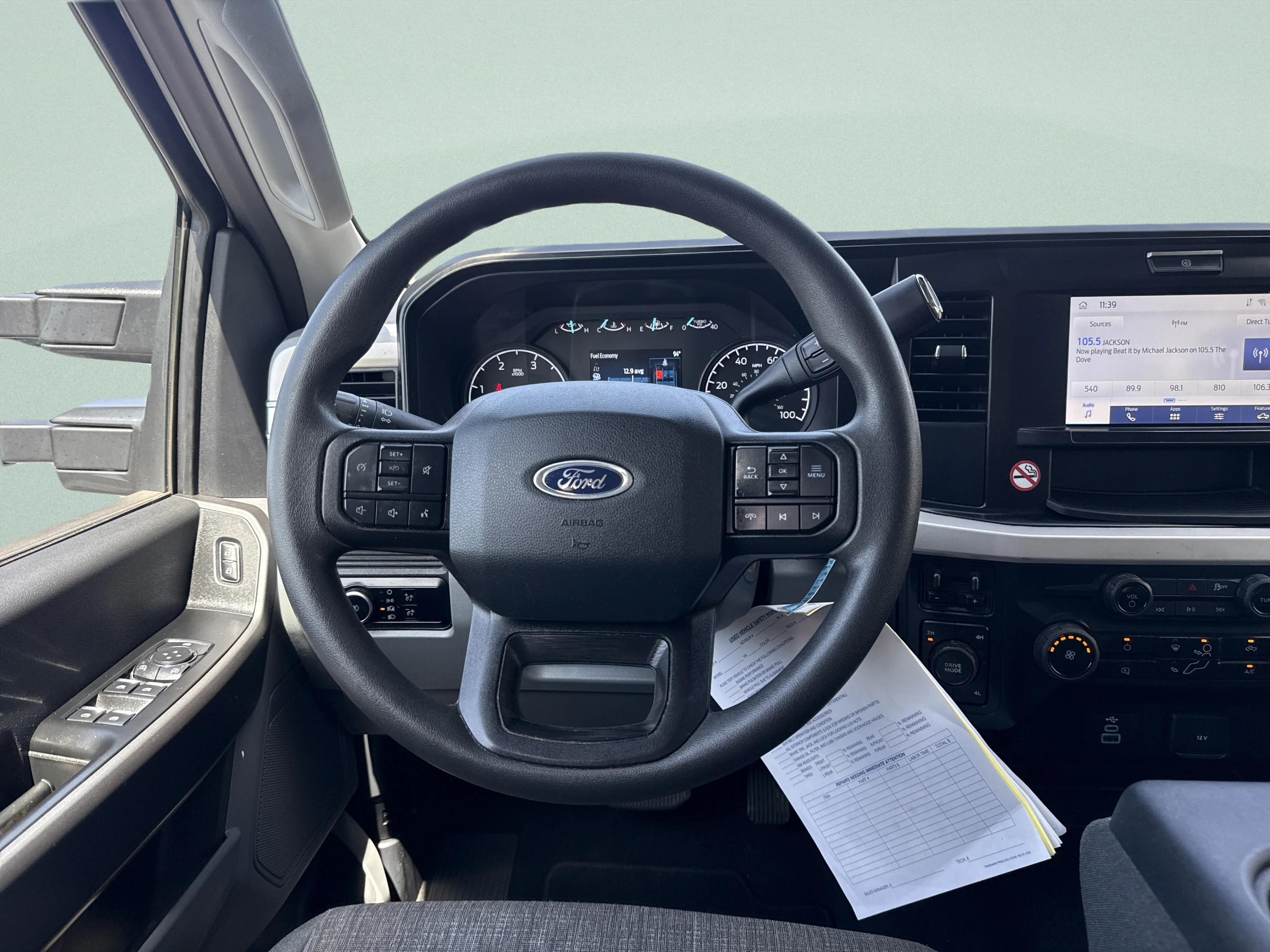 Used 2026 Oxford White Ford XLT image 25