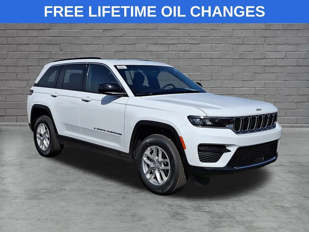 New 2026 Bright White Clearcoat Jeep Laredo X image 1
