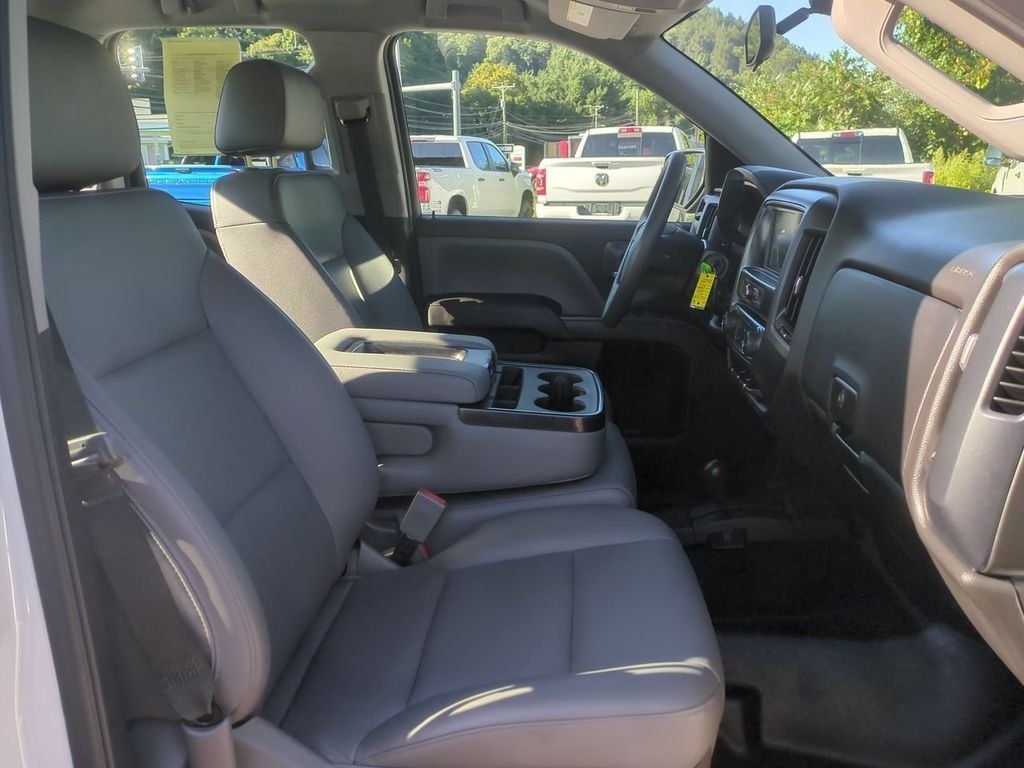 Used 2019 White Chevrolet WT image 26