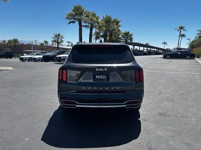 Used 2022 Gravity Gray Kia SX-Prestige image 6
