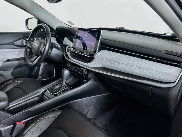 2022 Jeep Compass Latitude Lux - Photo 35