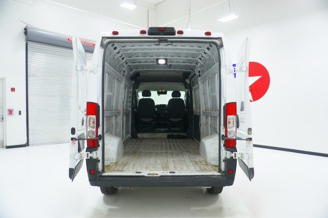Used 2025 WHITE Ram Tradesman image 9