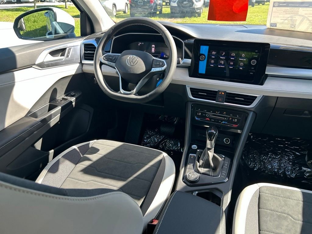 New 2026 Gray Volkswagen 1.5T SE image 9