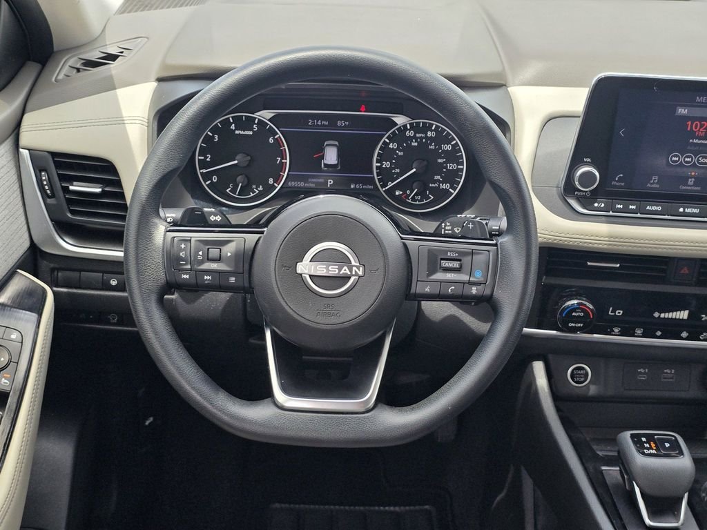 Used 2023 White Nissan SV image 15