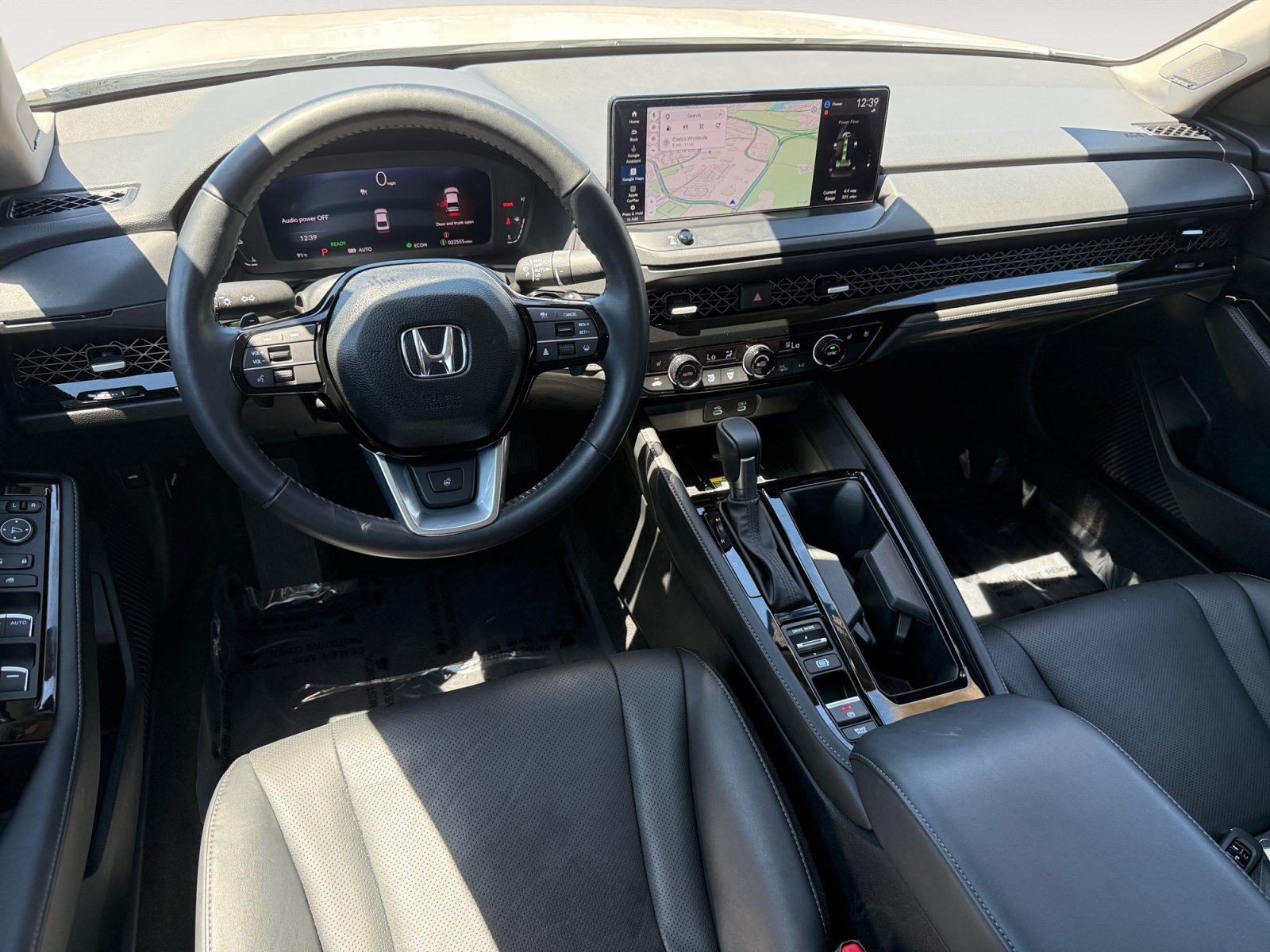 Used 2025 Platinum White Pearl Honda Touring image 15
