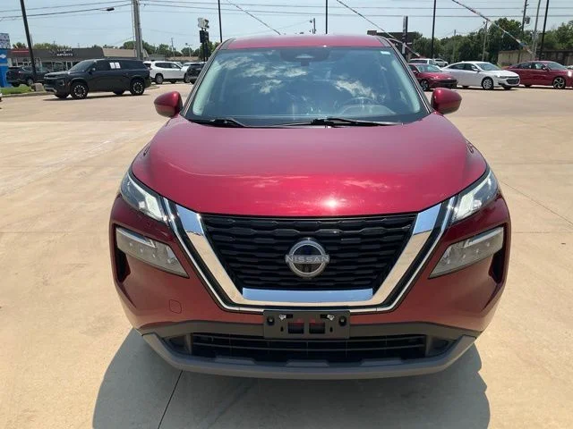 Used 2023 Red Nissan SV image 37