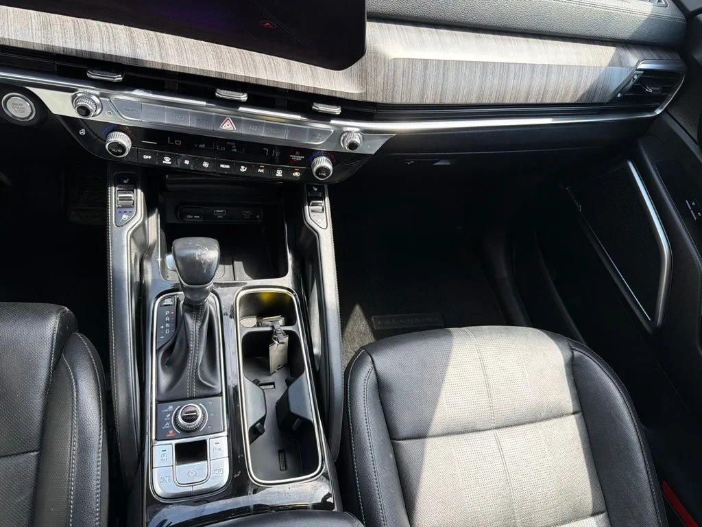 Used 2023 Black Kia SX image 12