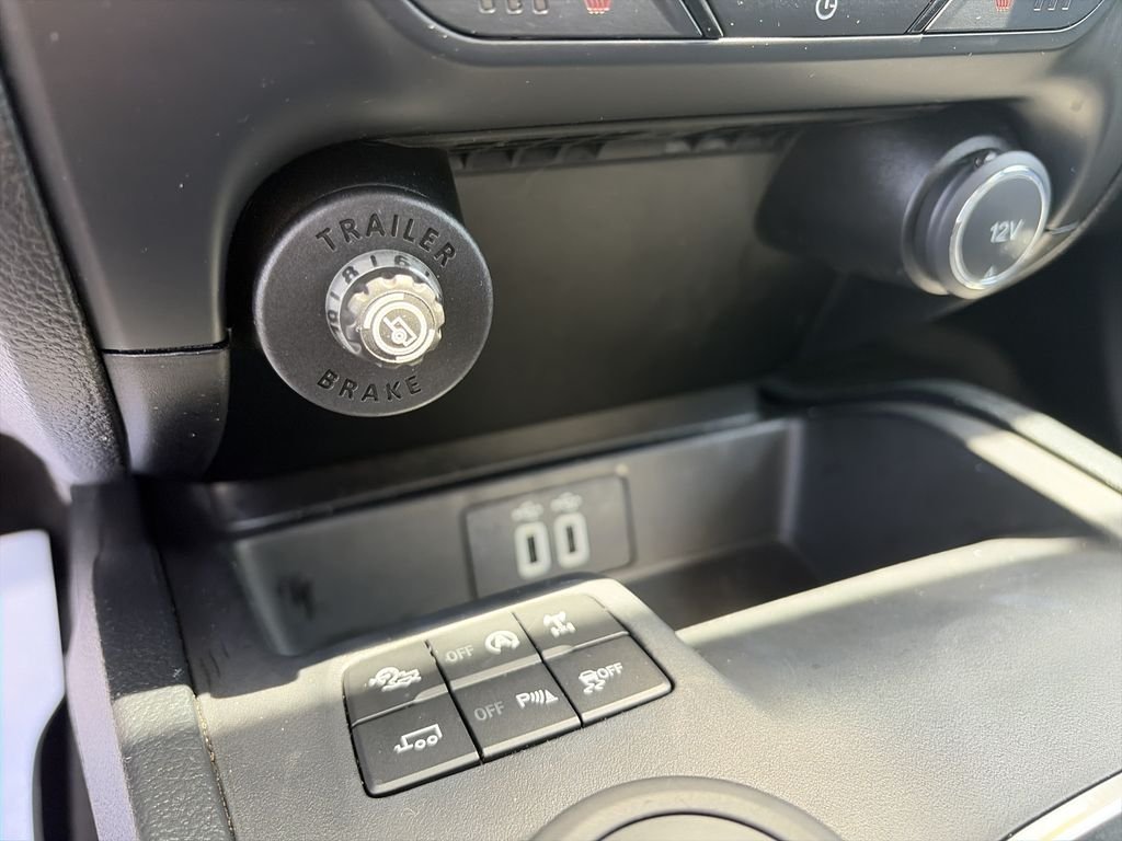 Certified Used 2021 Oxford White Ford Lariat image 26