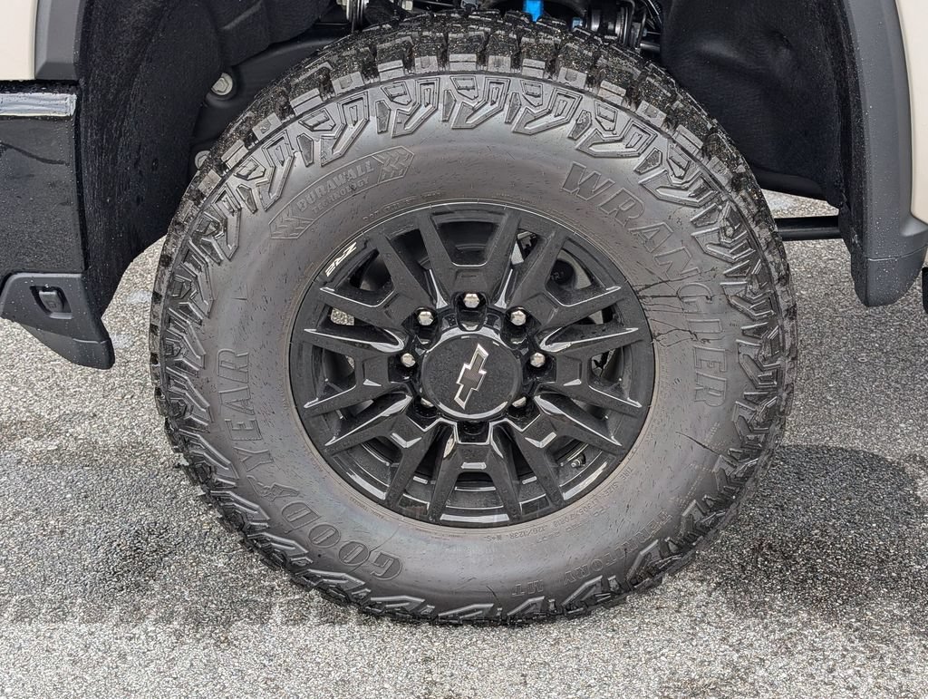 2026 Chevrolet Silverado 2500 HD ZR2 - Photo 11