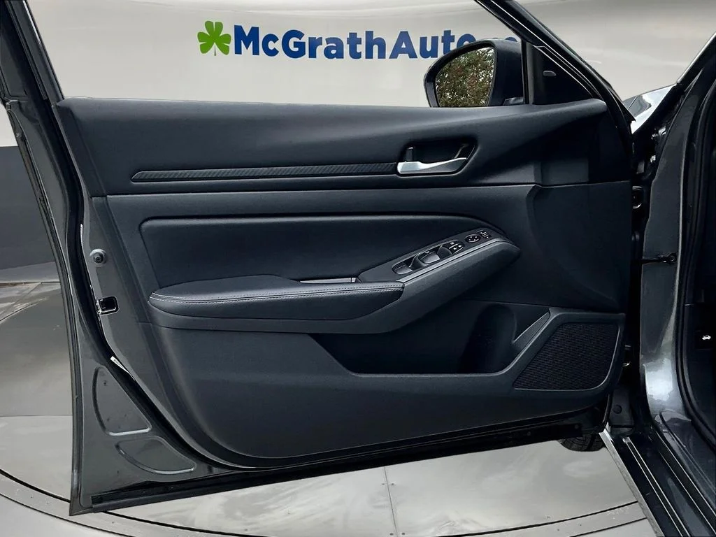 Used 2025 Gray Nissan 2.5 SV image 22