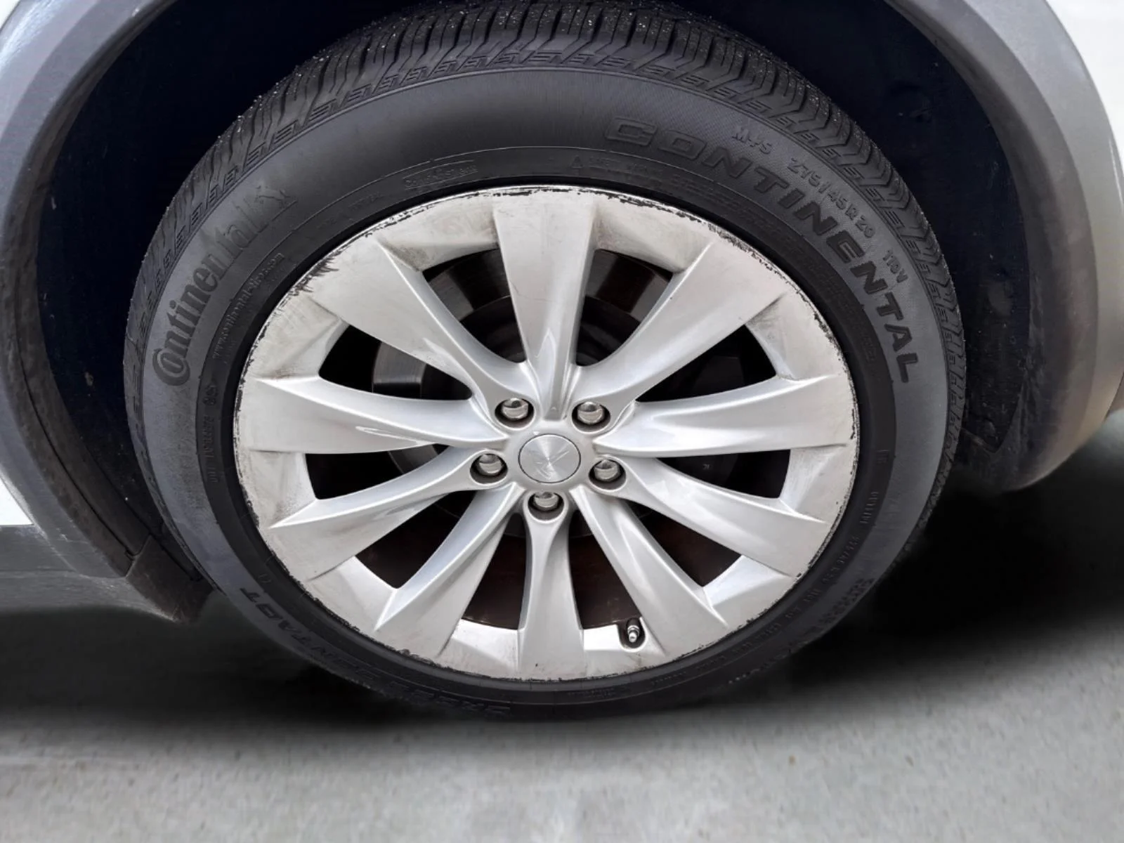 Used 2020  Tesla Long Range image 9