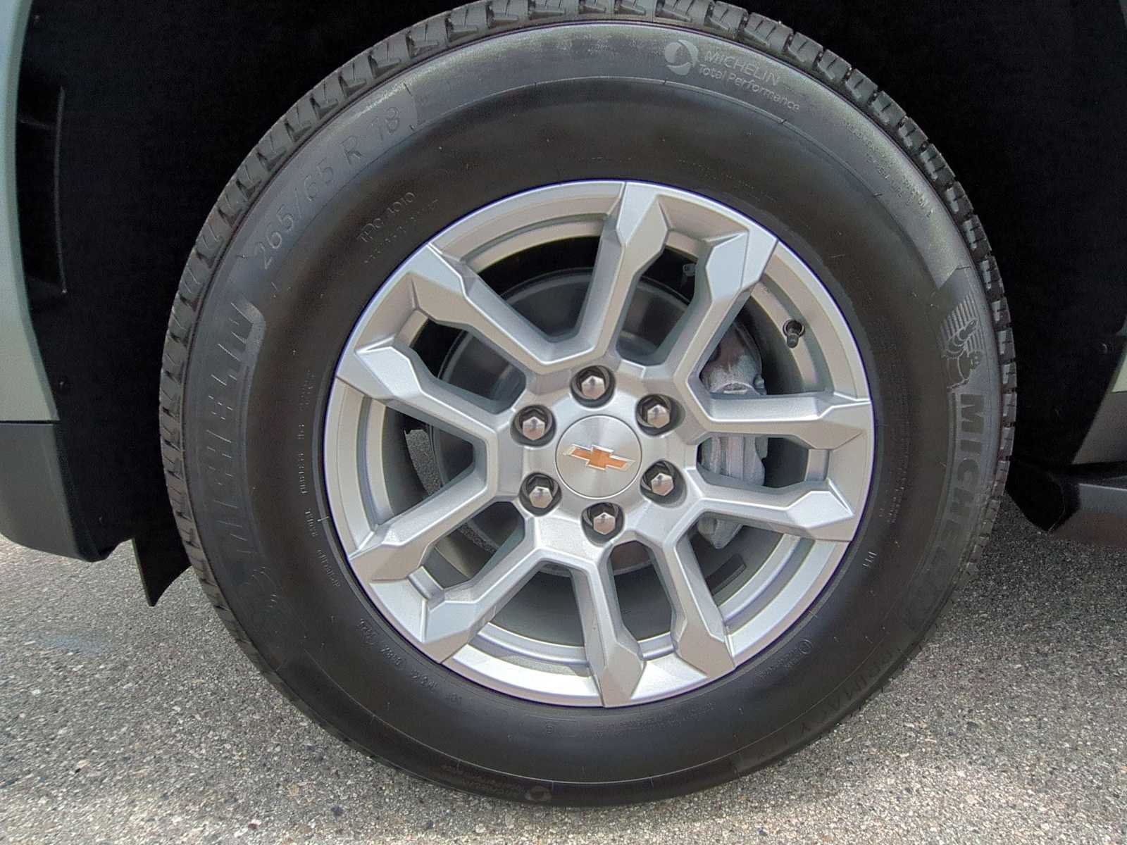 2026 Chevrolet Tahoe LS - Photo 29