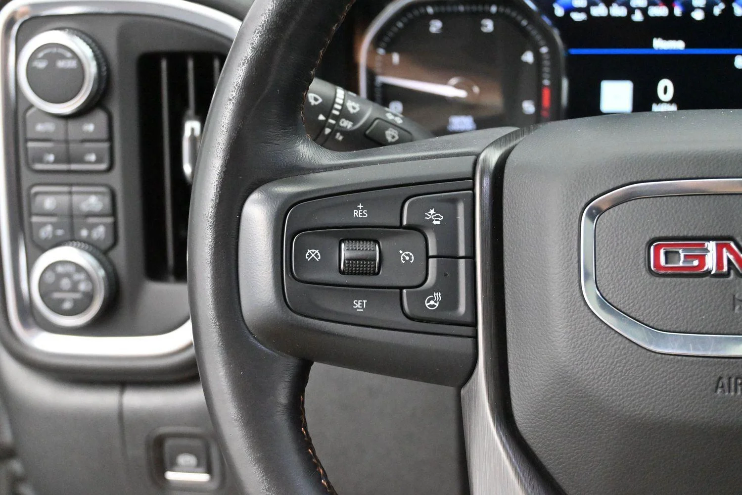 Used 2021 SUMMIT WHITE GMC AT4 image 17