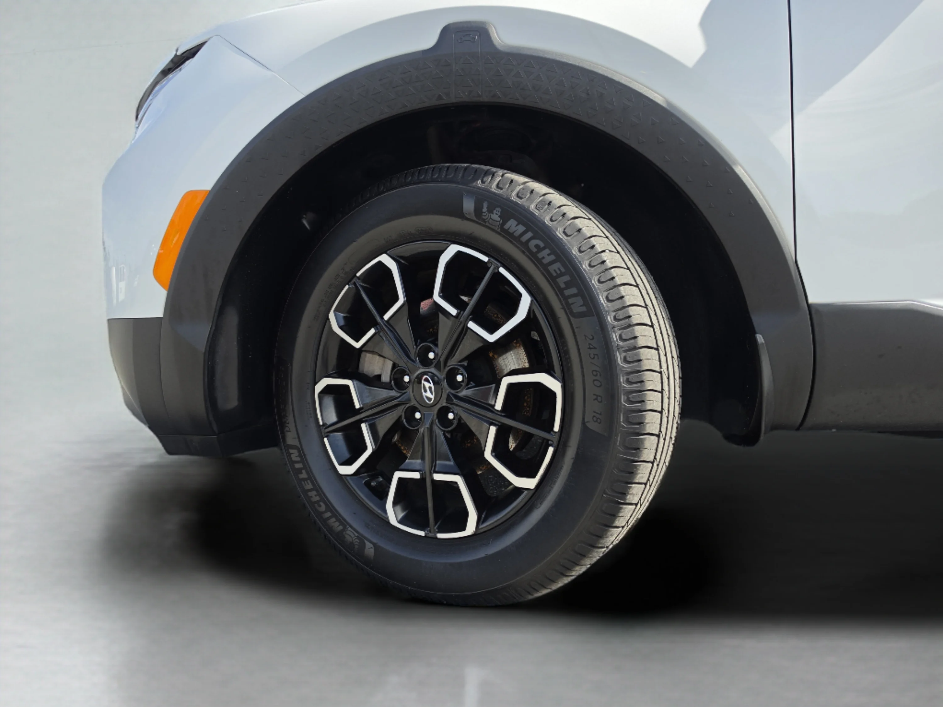 Used 2022 Ice White Hyundai SEL image 38