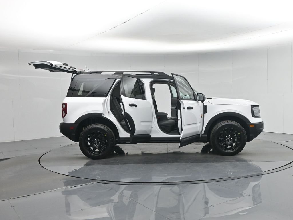 New 2026 Oxford White Ford Badlands image 4