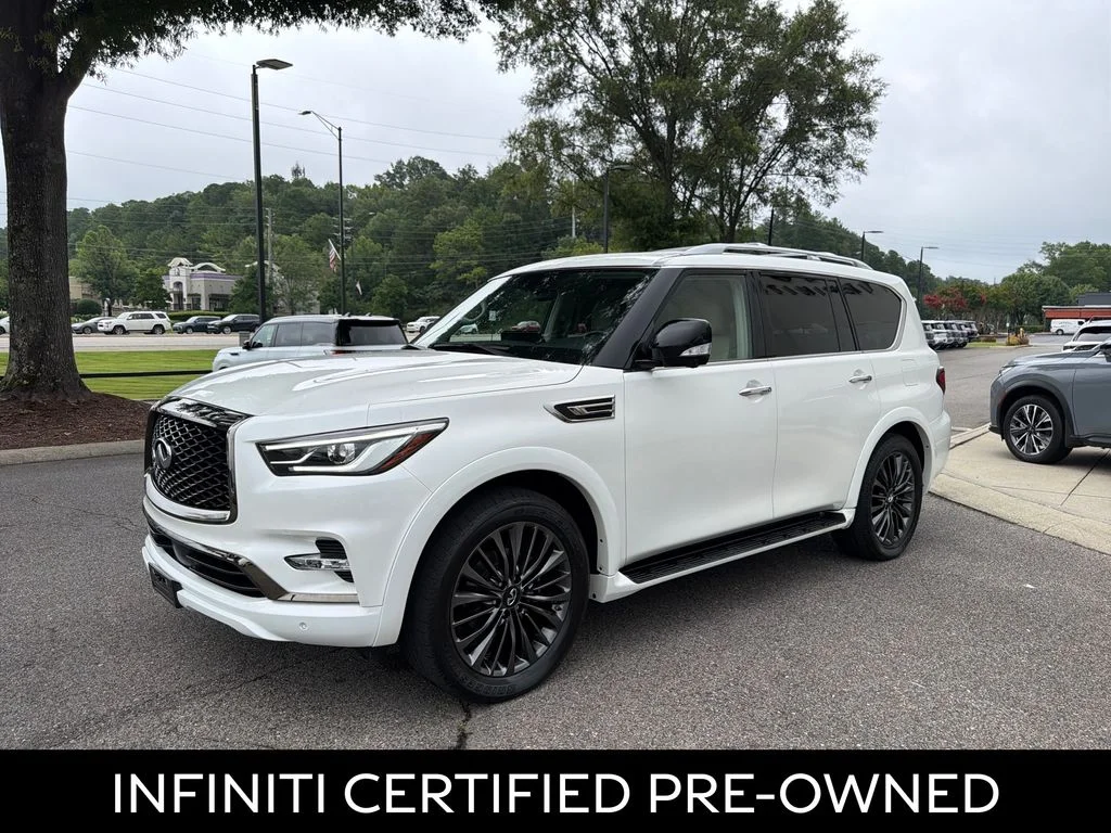 Certified Used 2023 Moonstone White INFINITI Premium Select image 5