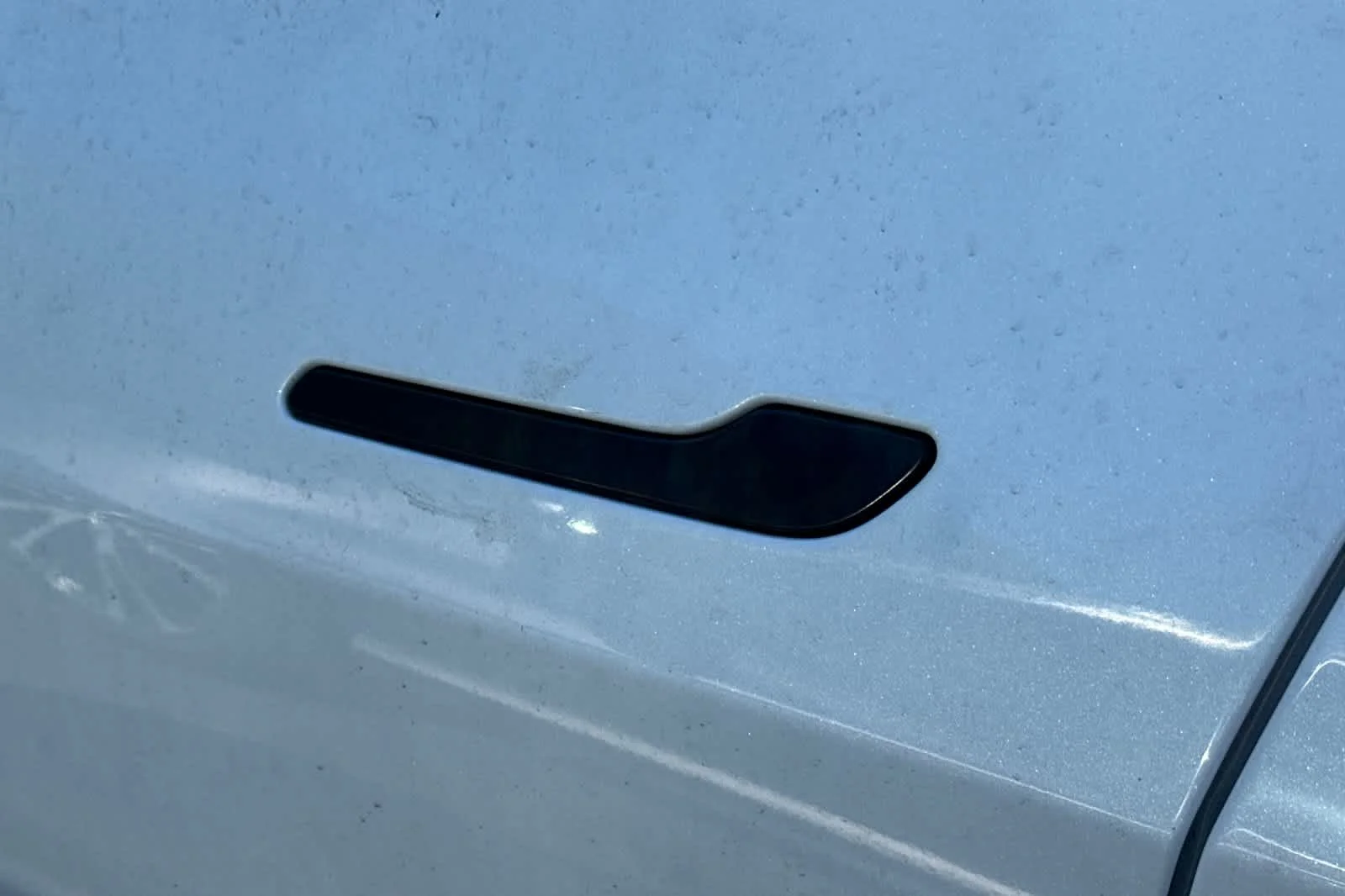 Used 2024  Tesla Long Range image 19