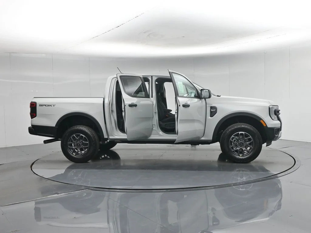 New 2026 Avalanche Ford XLT image 4