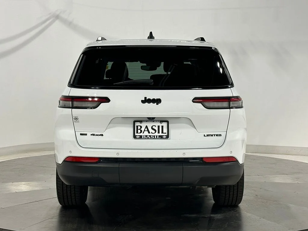 Used 2023 White Jeep Limited image 12