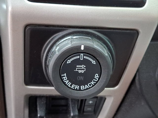 Used 2020 White Ford King Ranch image 27