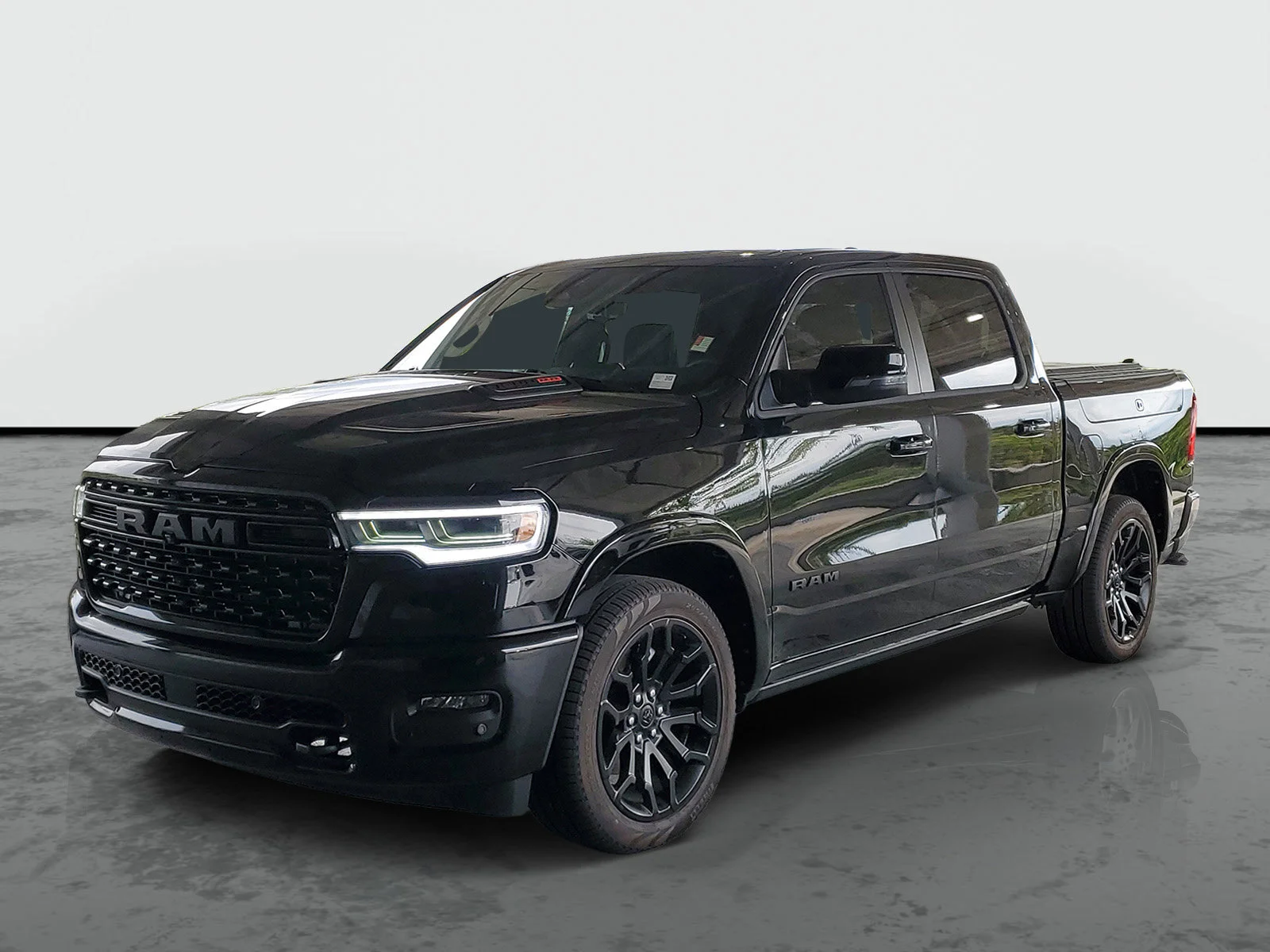 New 2026 Diamond Black Crystal Pearl-Coat Exterior Paint RAM Limited image 3