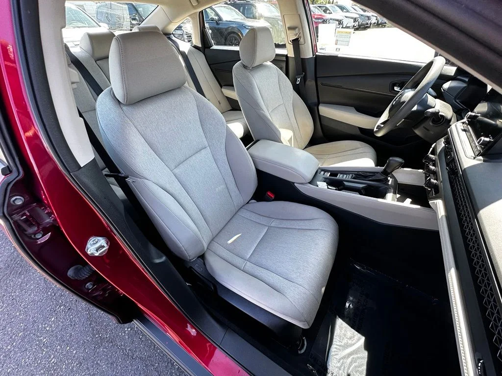 Used 2023 Red Honda LX image 14