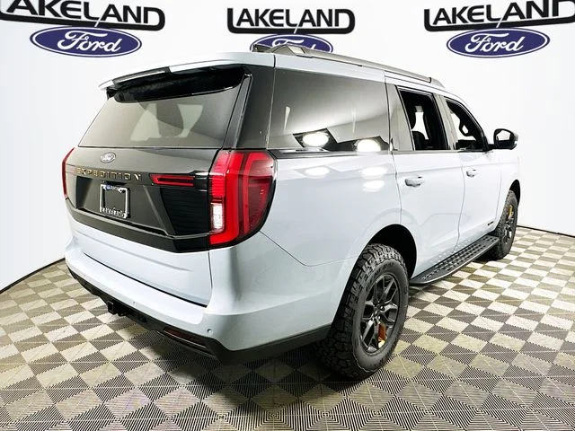 New 2026 Gray Ford Tremor image 3