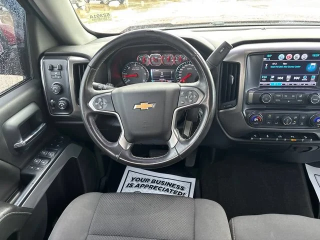 Used 2018 CAJUN RED TINTCOAT Chevrolet LT image 18
