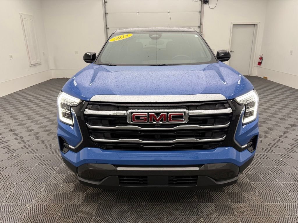 Used 2025 Metallic GMC Elevation image 14
