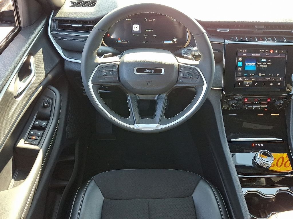 Used 2023 Silver Jeep Altitude X image 12