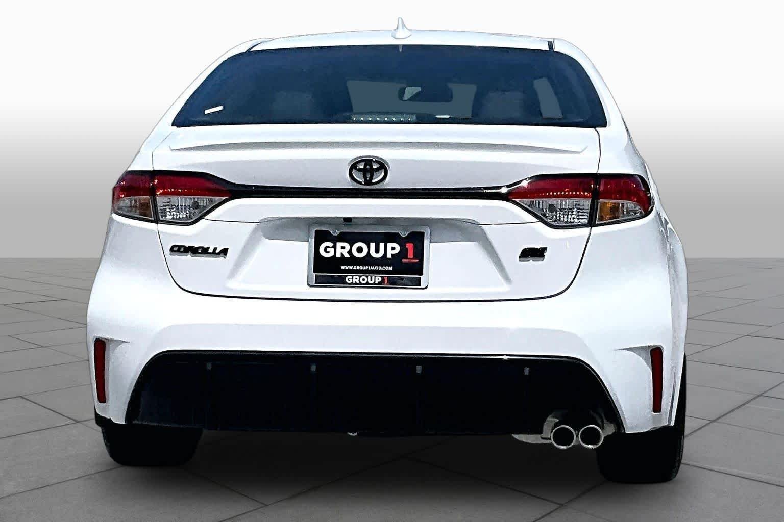 Used 2026 Ice Cap Toyota SE image 5