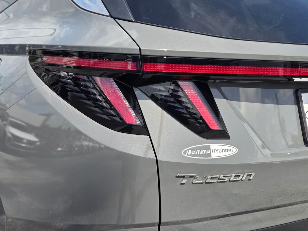 Used 2024 Gray Hyundai SEL image 7