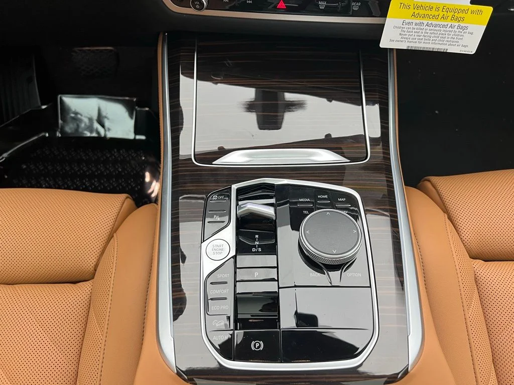 New 2026 Alpine White BMW xDrive40i image 11