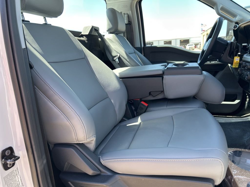 New 2026 Oxford White Ford XL image 39